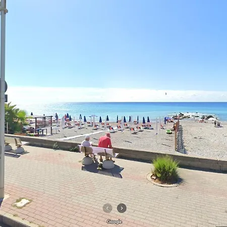 Apartamento - Iris - *