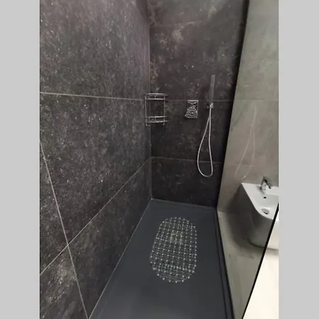 - Iris - ולקרוסיה